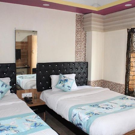 Hotel Square Park Дибругар Екстериор снимка
