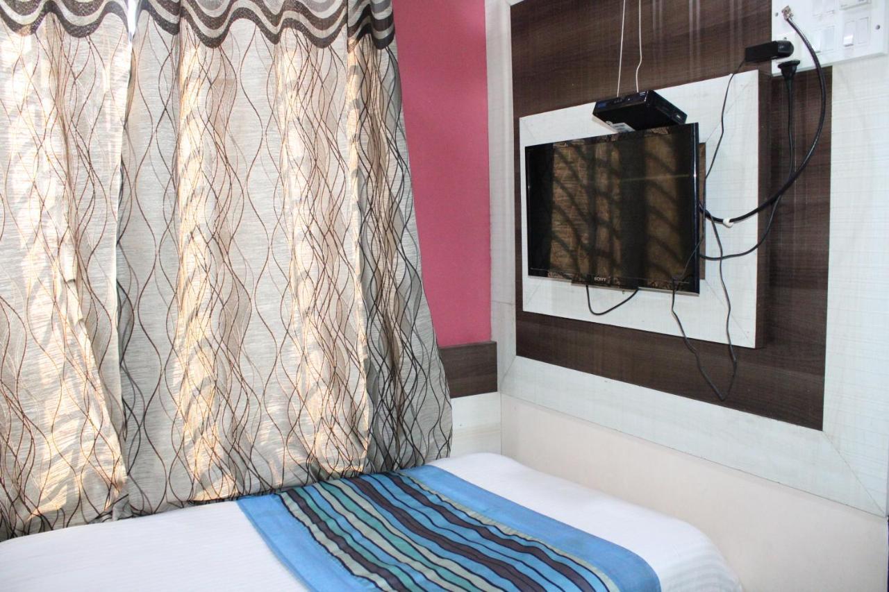 Hotel Square Park Дибругар Екстериор снимка