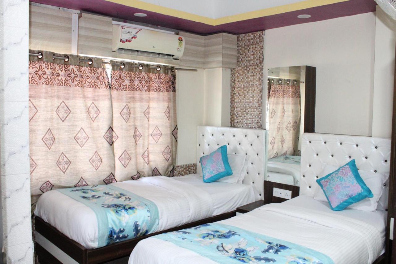 Hotel Square Park Дибругар Екстериор снимка